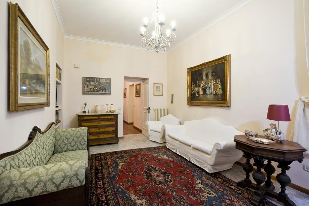 Fontana De Trevi Apartment Rome Ruang foto